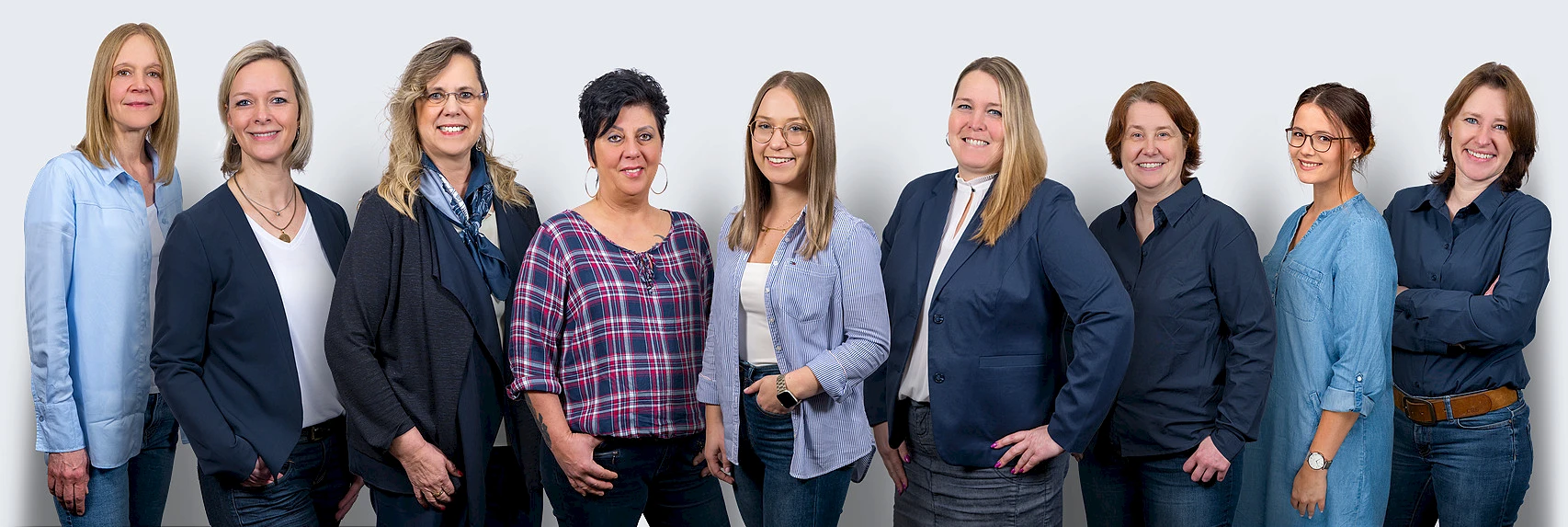 Gruppenbild des Büroteams (6 Frauen)
